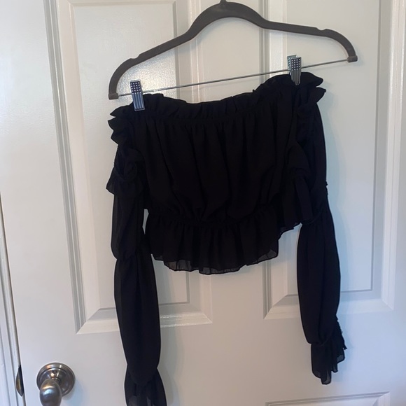 Off the shoulder crop top - Picture 1 of 3